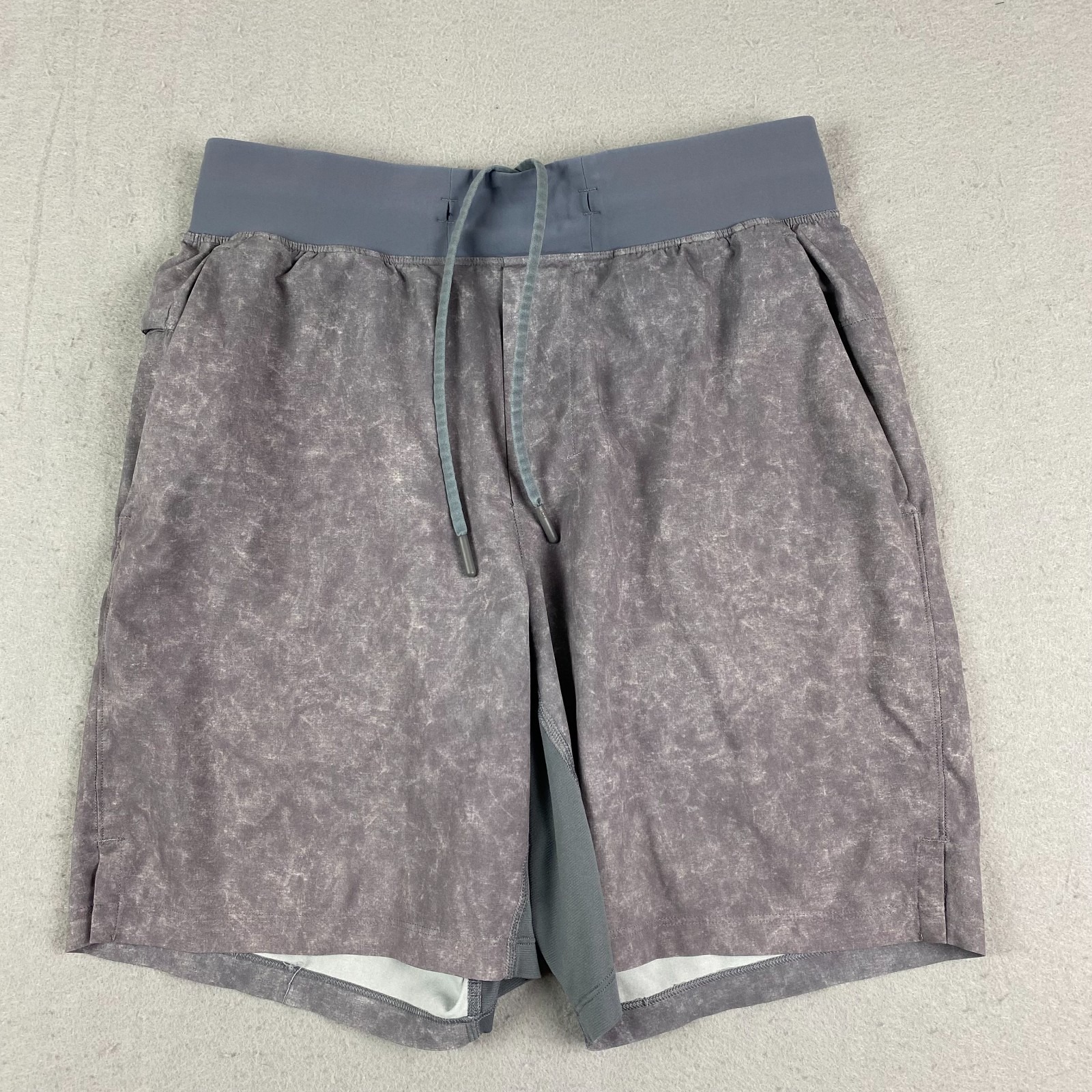 Lululemon T.H.E. Shorts Small Asphalt Grey Linerless Zip Pocket 7"